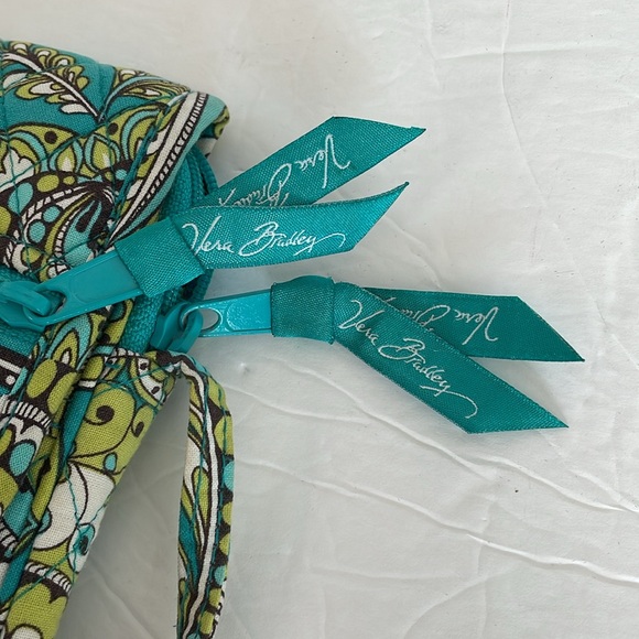 Vera Bradley retired peacock pattern crossbody purse in turquoise & yellow/green - Picture 12 of 16